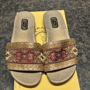 Salpy - handmade slip on flats, size 9. Red and rose gold paisley